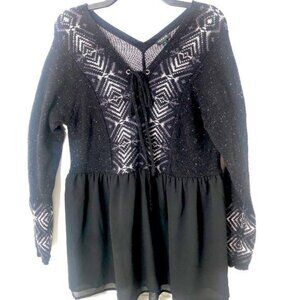 Torrid Sweater Top Peplum Knit Blouse Aztec Print Black and White Women Size 1